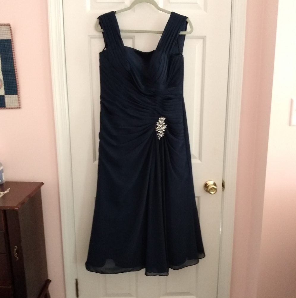 Alyce Jean De Lys Dress